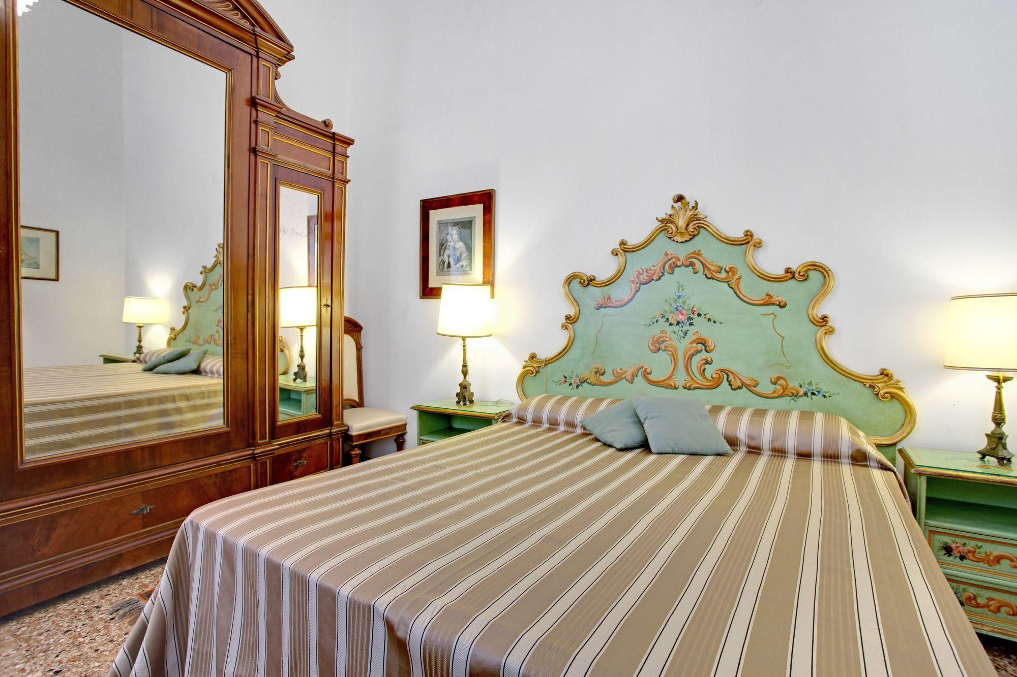 Testa - Wr Apartments เวนิส ภายนอก รูปภาพ